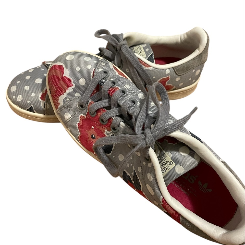 Adidas Stan Smith Floral Art Red and Gray Poppy Sneakers - Picture 5 of 11